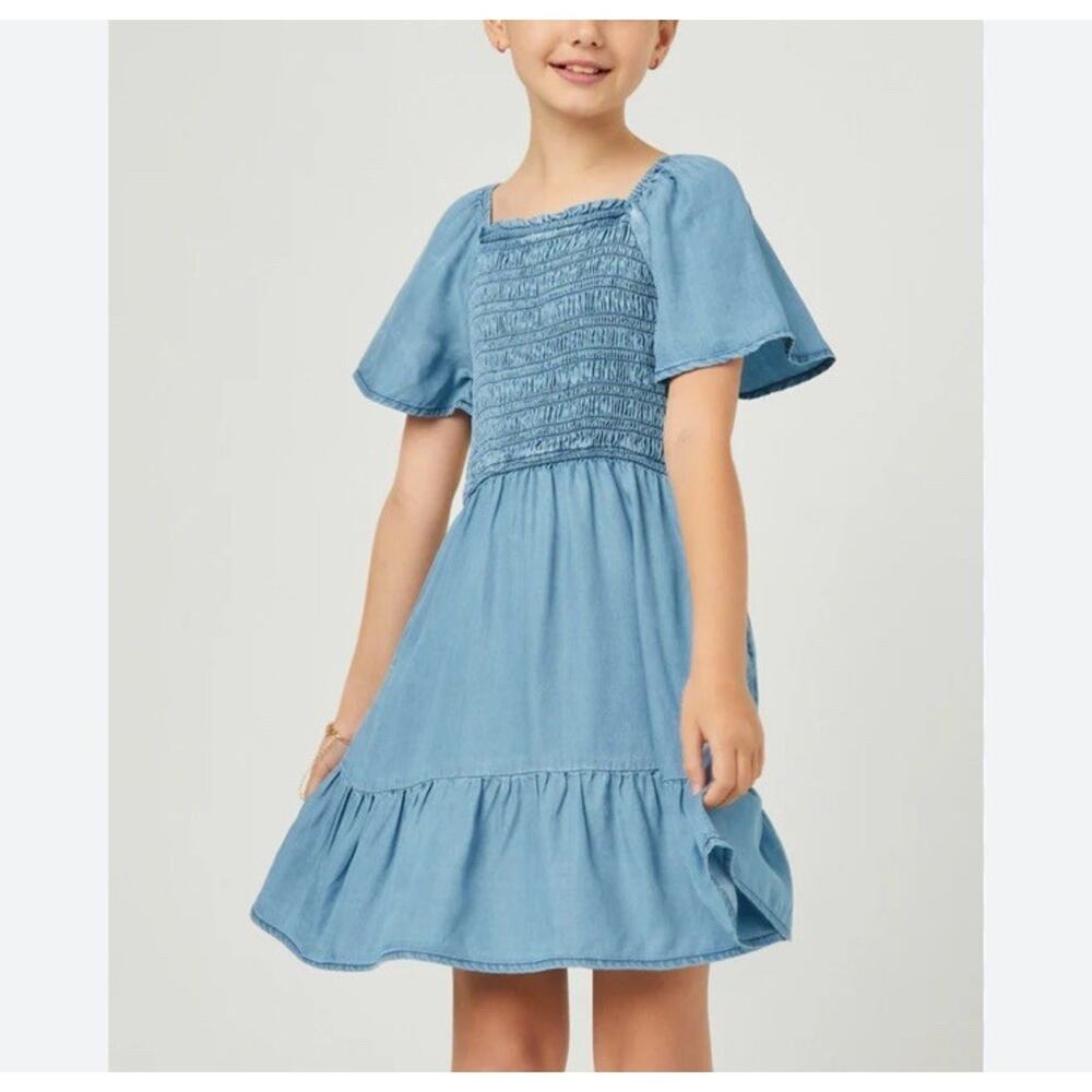 Hayden girls Smocked Bodice Tencel Dress Sz. L (10/12) blue Flutter sleeve